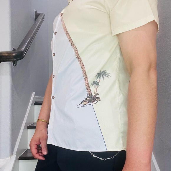 Short sleeve button down - Picture 3 of 4